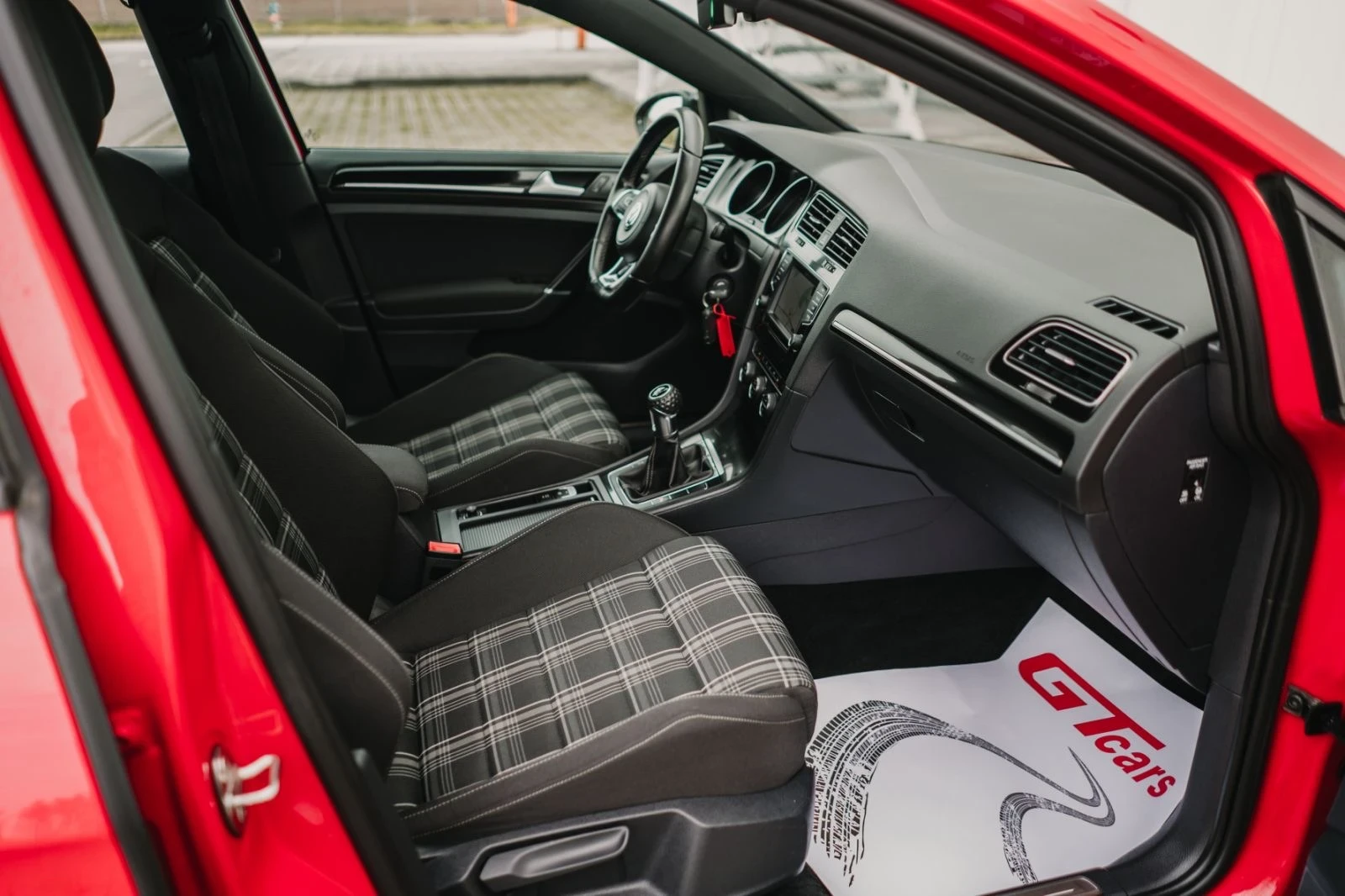 VW Golf GTD PANORAMA, снимка 14 - Автомобили и джипове - 54009787