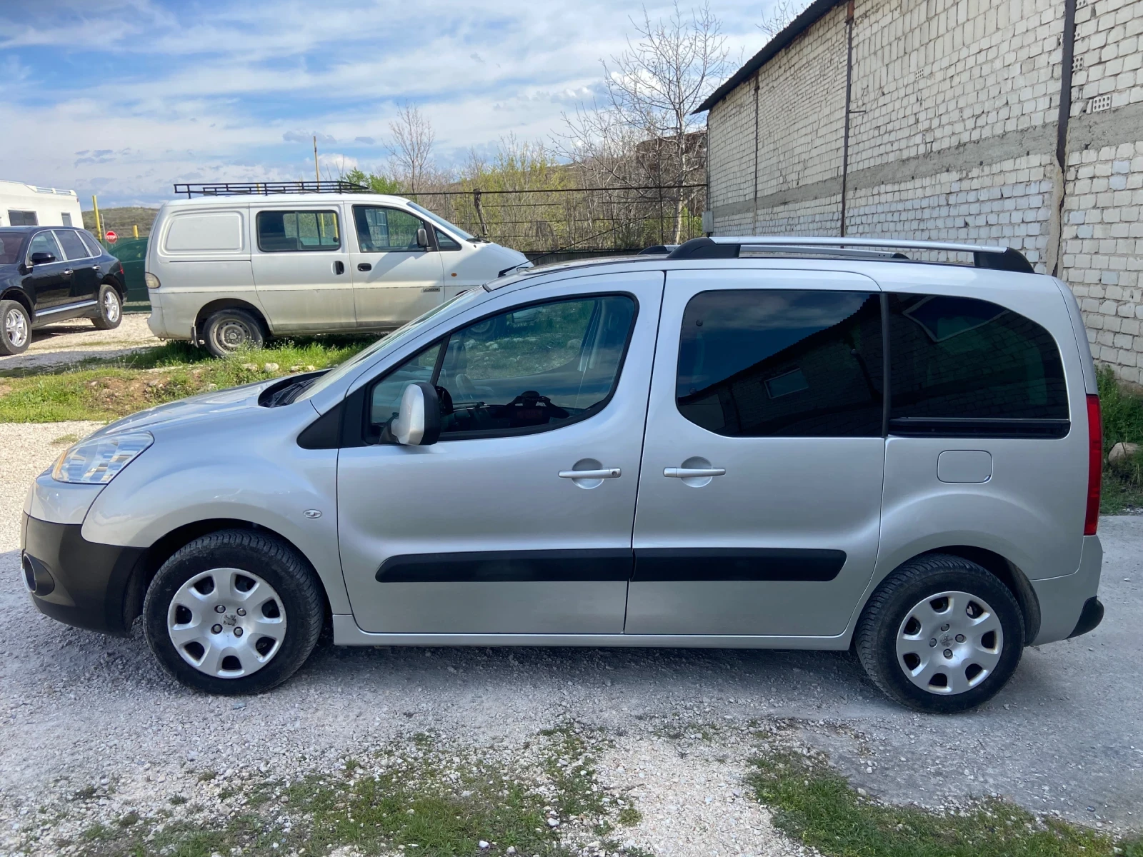 Peugeot Partner Tepee 1.6hdi Panorama, снимка 4 - Автомобили и джипове - 54134908