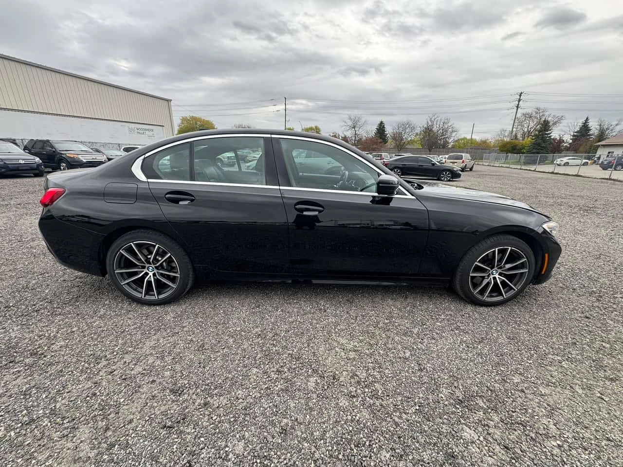 BMW 330 I xDrive * ПОДГРЕВИ* ПАНОРАМА* , снимка 3 - Автомобили и джипове - 54434836