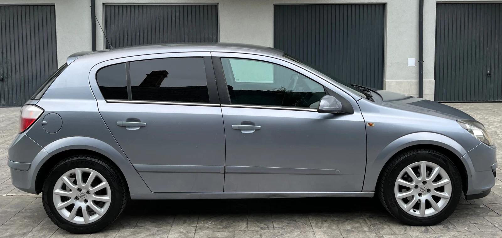 Opel Astra 1.6/105КС, снимка 5 - Автомобили и джипове - 54478113