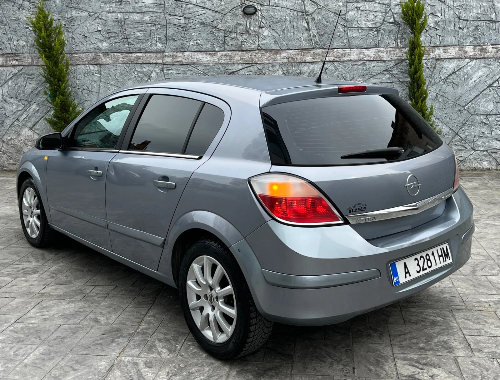 Opel Astra 1.6/105КС, снимка 3 - Автомобили и джипове - 54478113