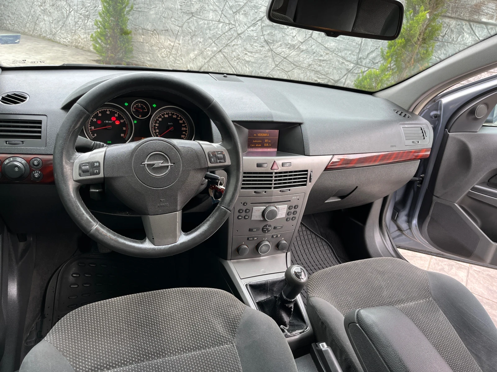 Opel Astra 1.6/105КС, снимка 10 - Автомобили и джипове - 54478113