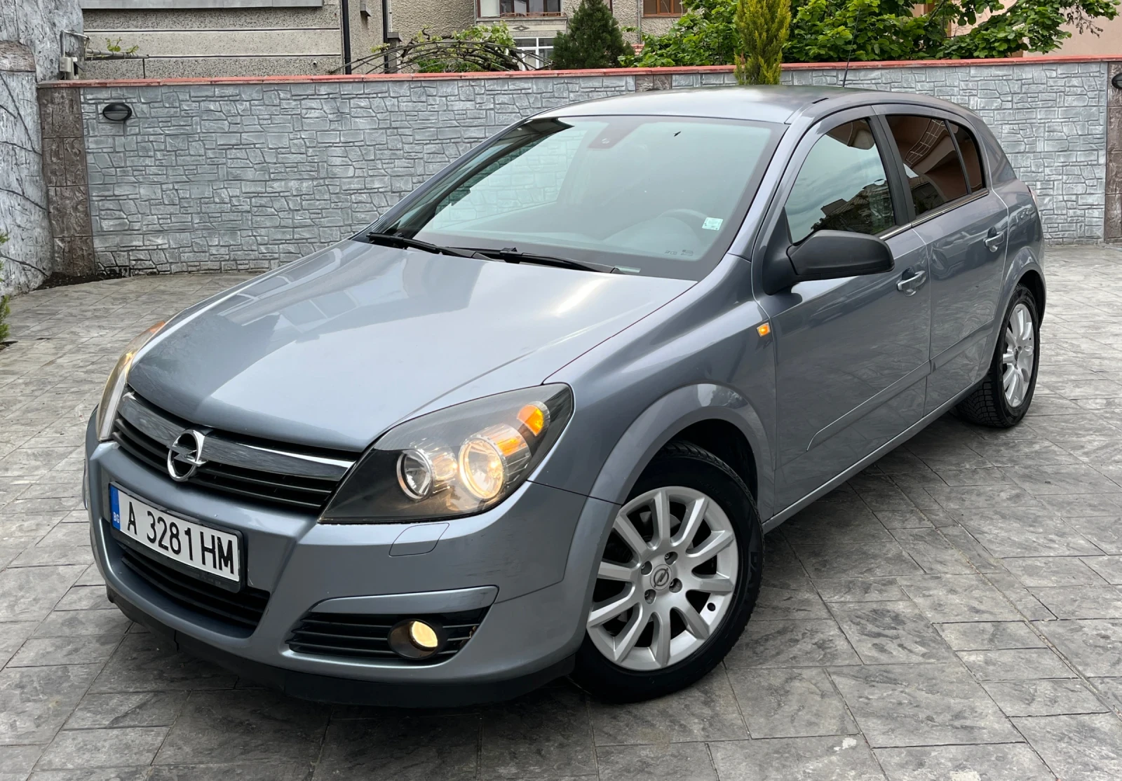 Opel Astra 1.6/105КС