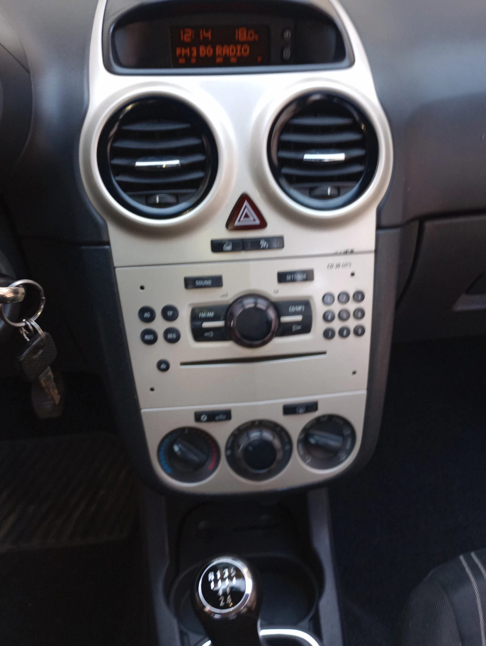 Opel Corsa, снимка 3 - Автомобили и джипове - 54942482