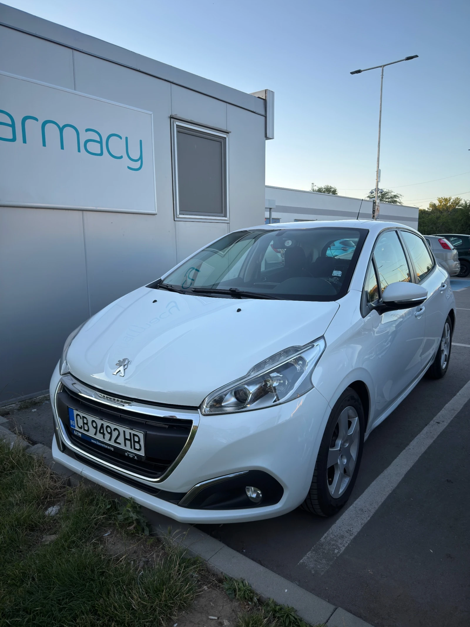 Peugeot 208
