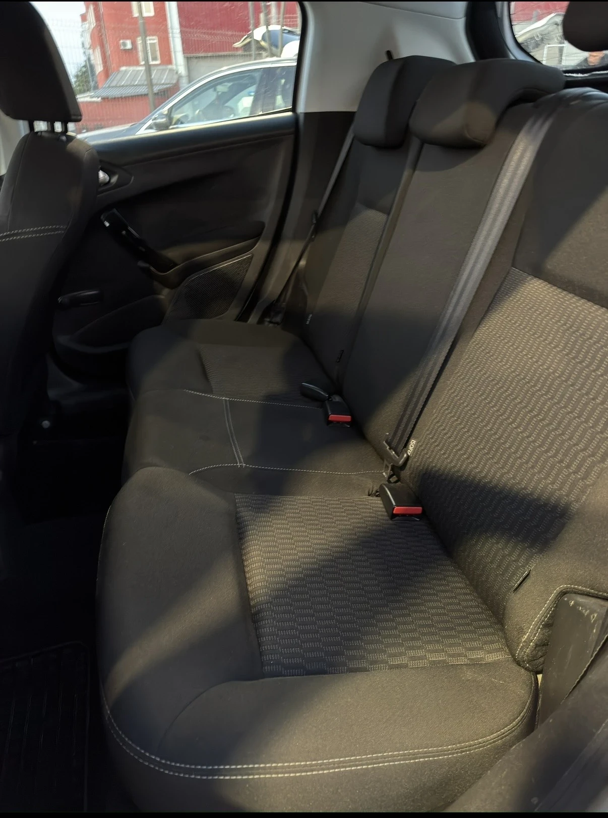 Peugeot 208, снимка 5 - Автомобили и джипове - 55094620