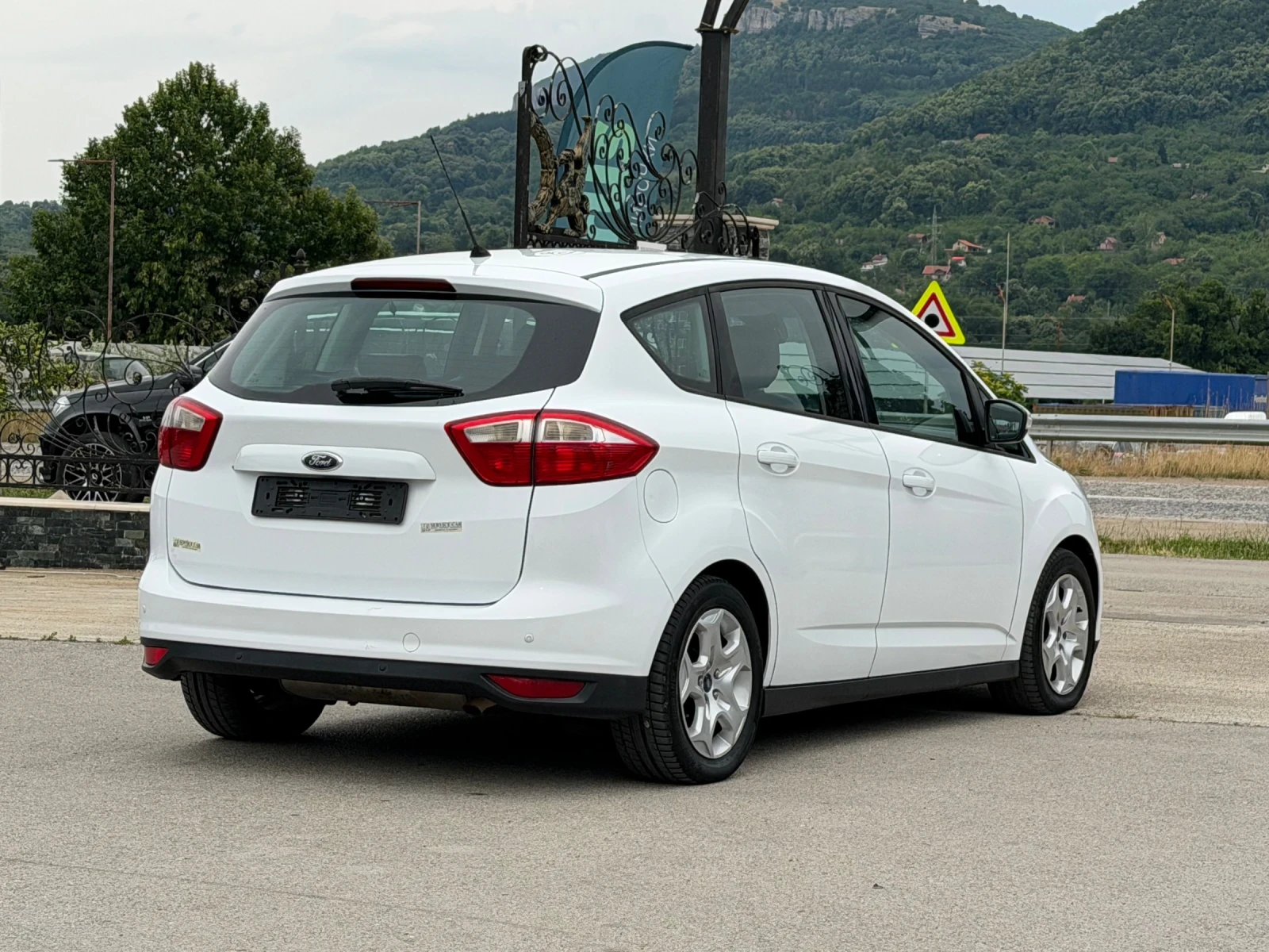 Ford C-max 1.6i ГАЗ БЕНЗИН ИТАЛИЯ, снимка 16 - Автомобили и джипове - 55216283