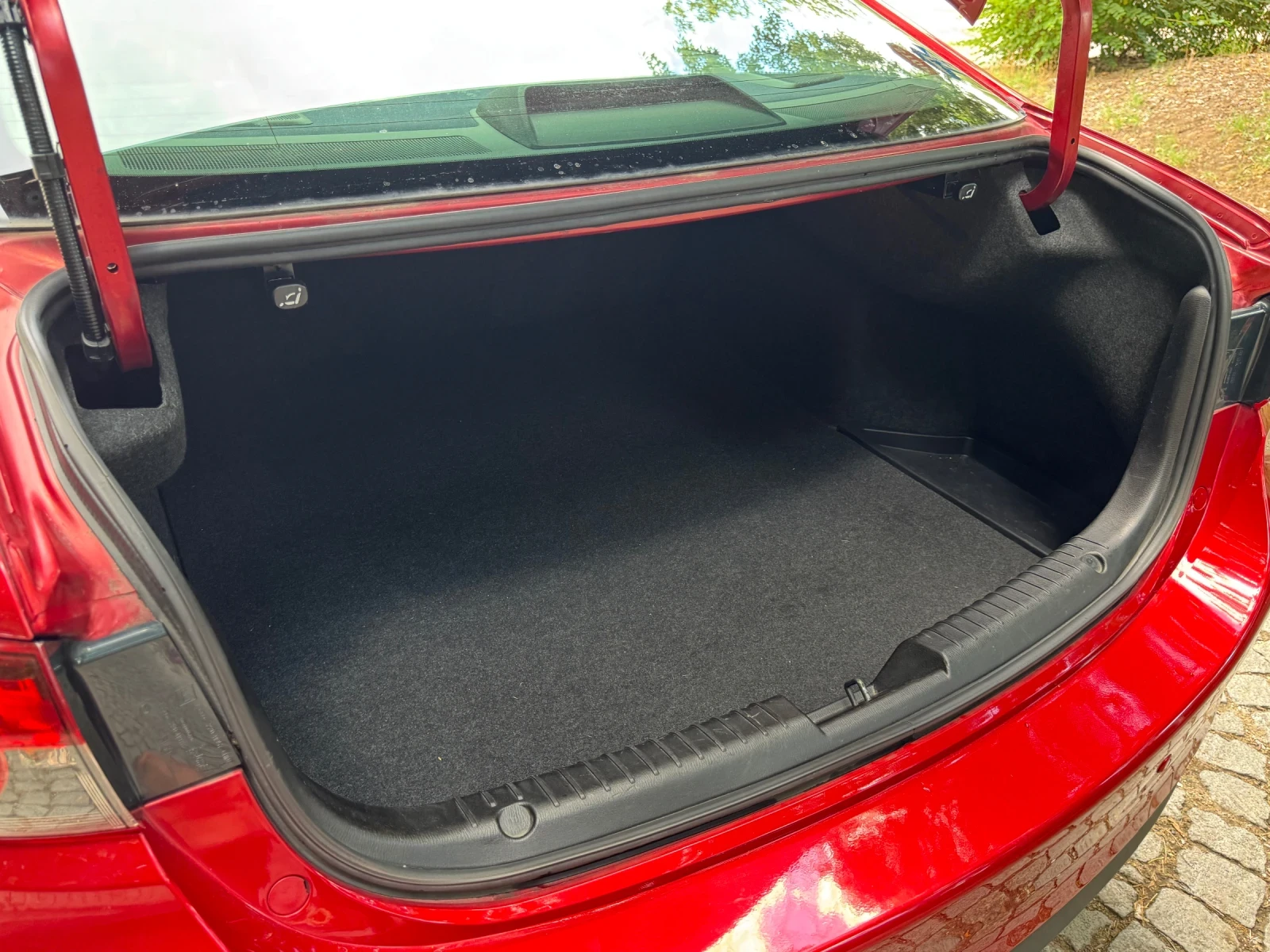Mazda 6 2.2D 175к.с. Автоматик Уникат, снимка 13 - Автомобили и джипове - 55601116