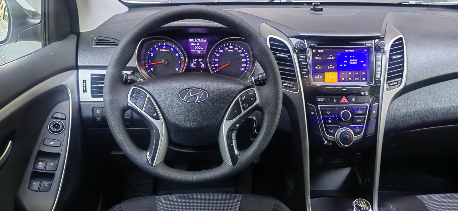 Hyundai I30 1.6 бензин/Газ , снимка 11 - Автомобили и джипове - 55683513
