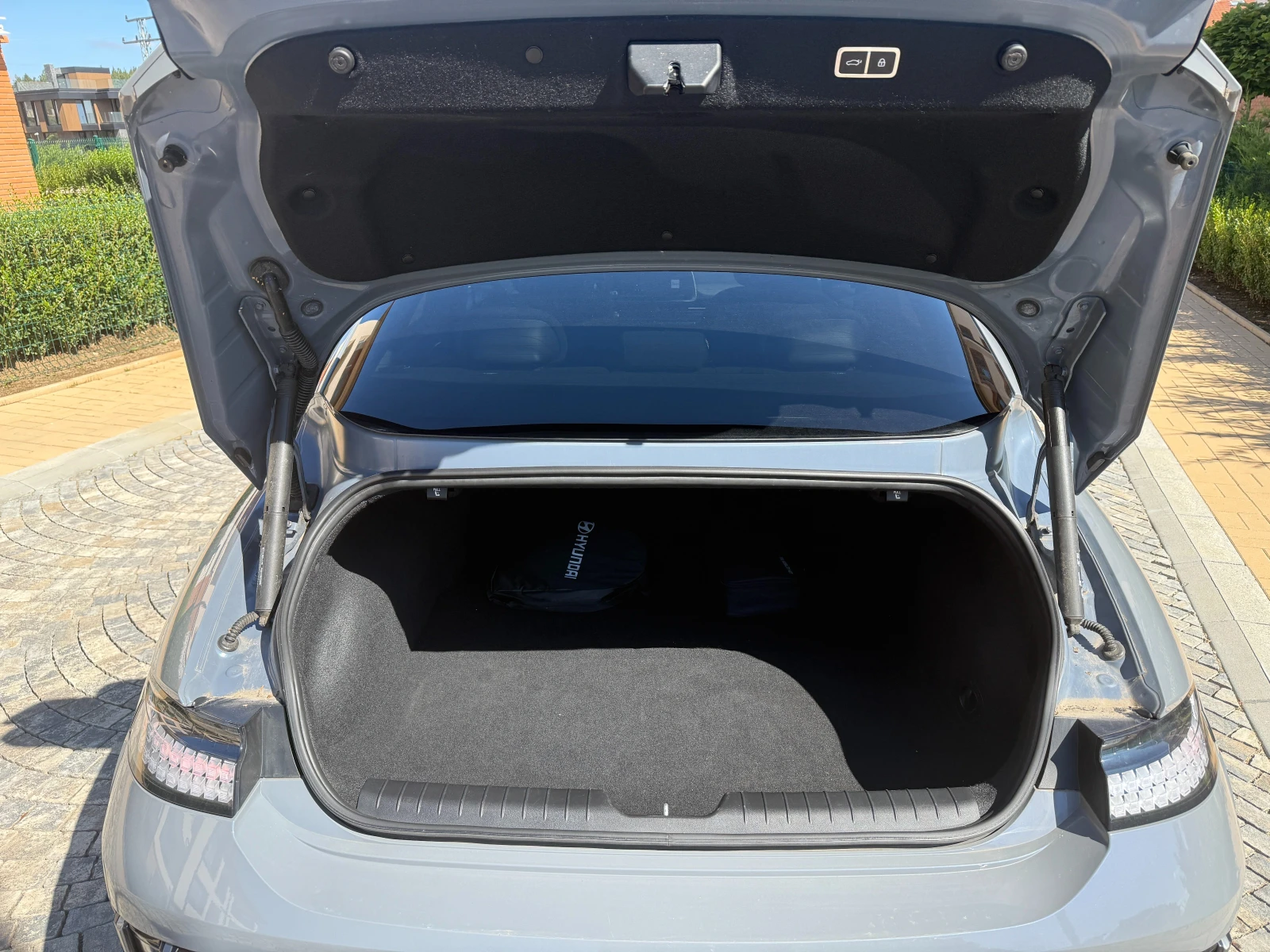 Hyundai Ioniq 6 77kWh Uniq RWD, снимка 13 - Автомобили и джипове - 56074136