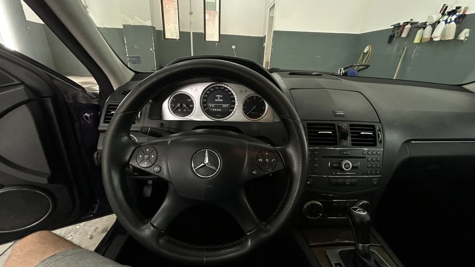 Mercedes-Benz C 320, снимка 10 - Автомобили и джипове - 56167752
