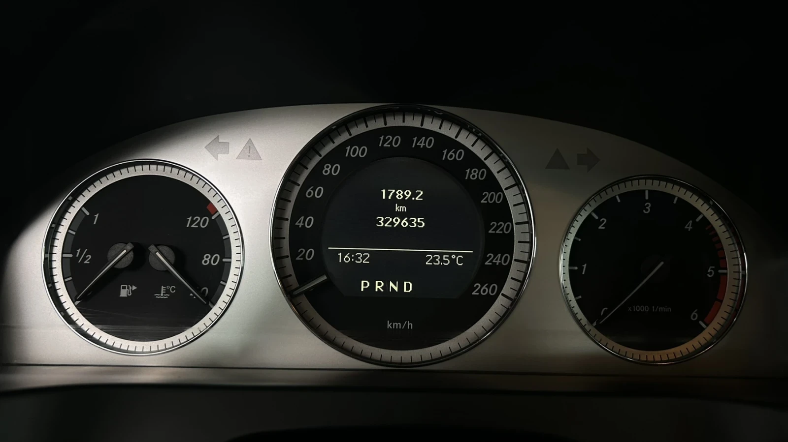Mercedes-Benz C 320, снимка 11 - Автомобили и джипове - 56167752
