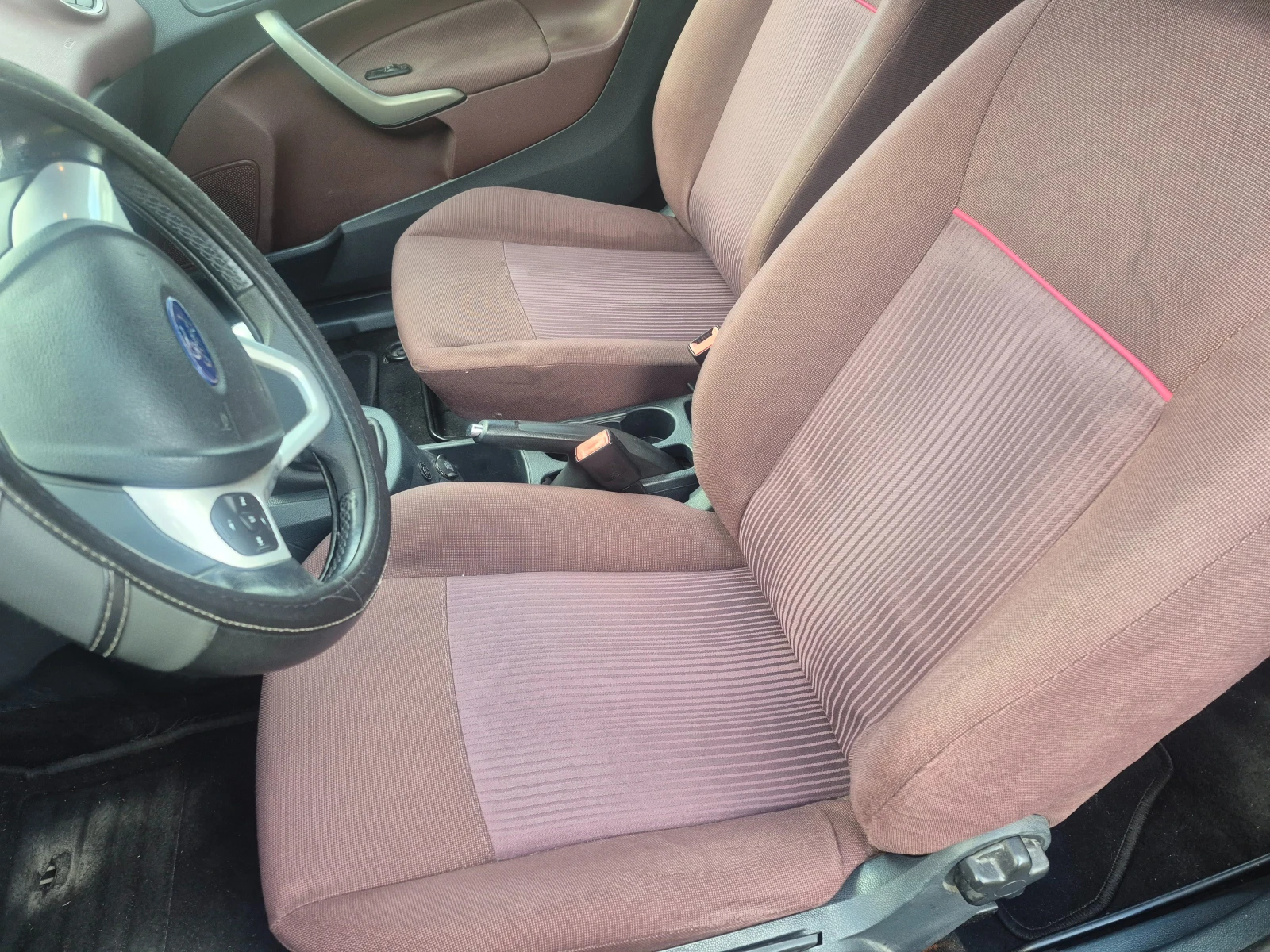 Ford Fiesta, снимка 16 - Автомобили и джипове - 56643949
