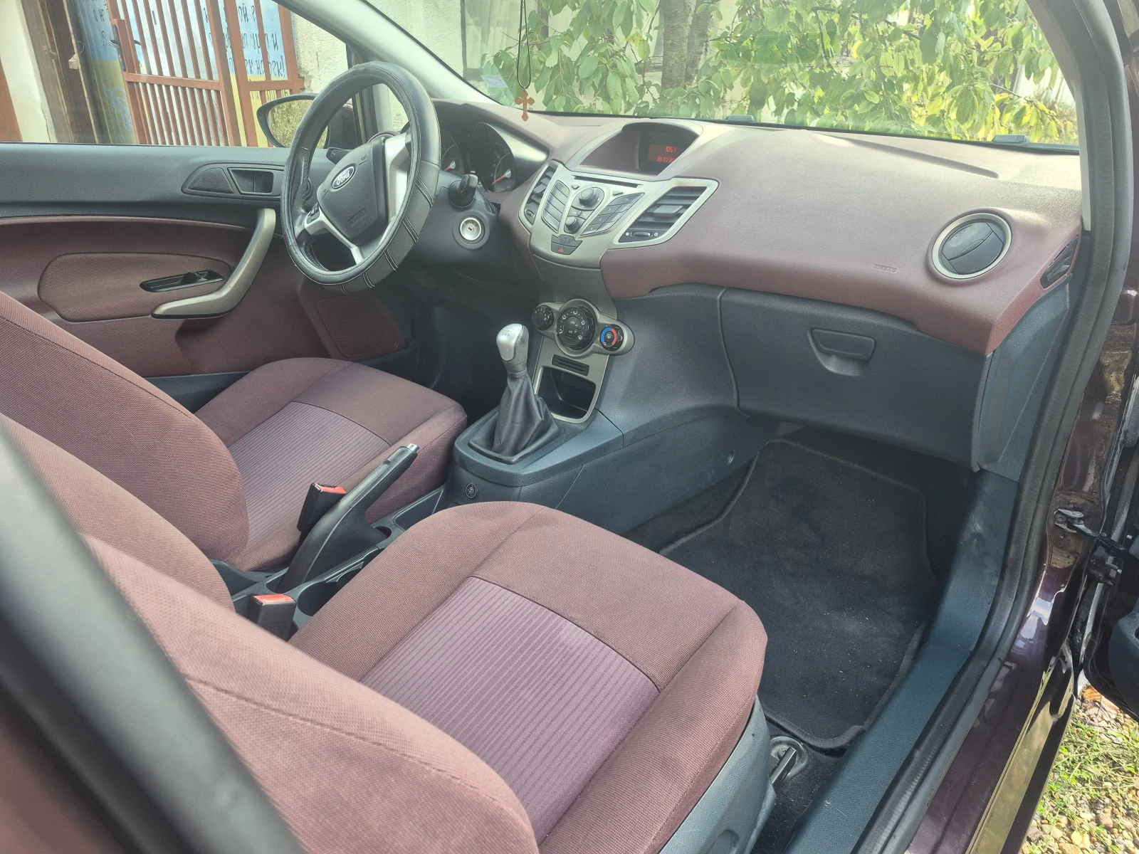Ford Fiesta, снимка 9 - Автомобили и джипове - 56643949