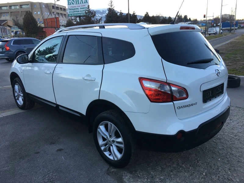 Nissan Qashqai 1.5 dci 110k.c. 7-местен, снимка 2 - Автомобили и джипове - 48451788