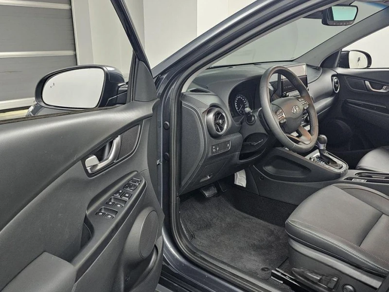 Hyundai Kona Gasoline 1.6 Turbo 2WD Inspiration, снимка 11 - Автомобили и джипове - 52112975