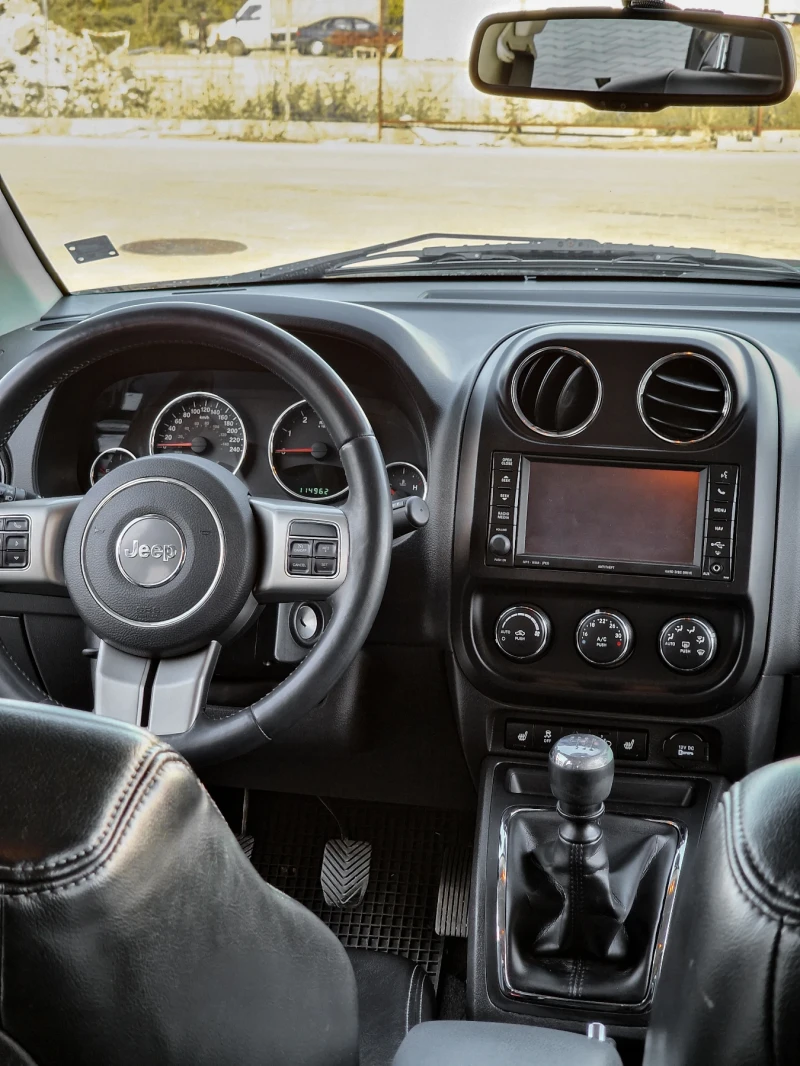 Jeep Compass 2.2CRDI 4х4 115 000км * * LIMITED* * FACELIFT, снимка 10 - Автомобили и джипове - 52588378