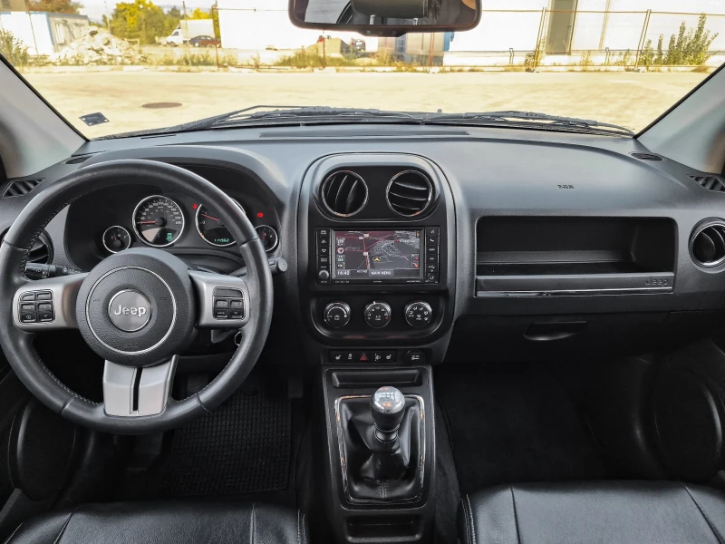 Jeep Compass 2.2CRDI 4х4 115 000км * * LIMITED* * FACELIFT, снимка 9 - Автомобили и джипове - 52588378