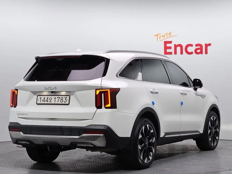 Kia Sorento Diesel 2.2 4WD| 202к.с.| ВКЛ.ТЕХНОТЕСТ, снимка 2 - Автомобили и джипове - 55611697