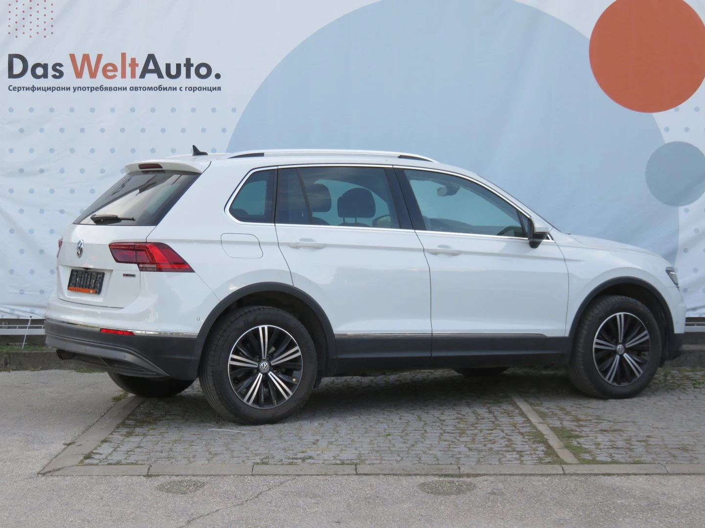 VW Tiguan Highline 2.0TDI 4MOTION BMT - изображение 2