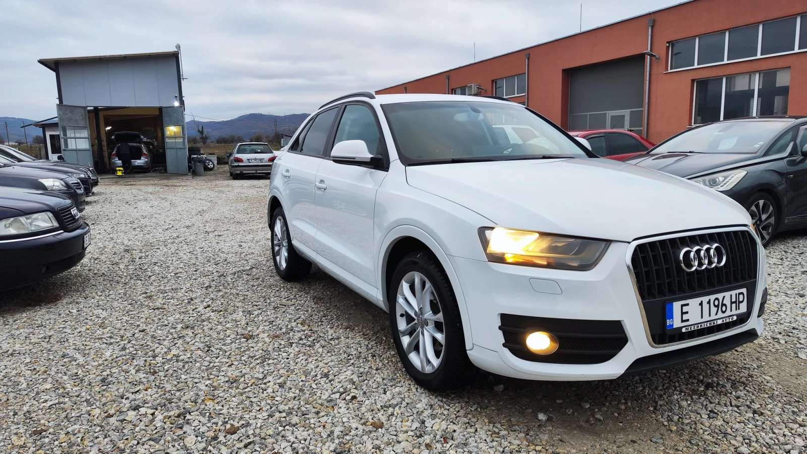 Audi Q3 2.0TDI - изображение 3