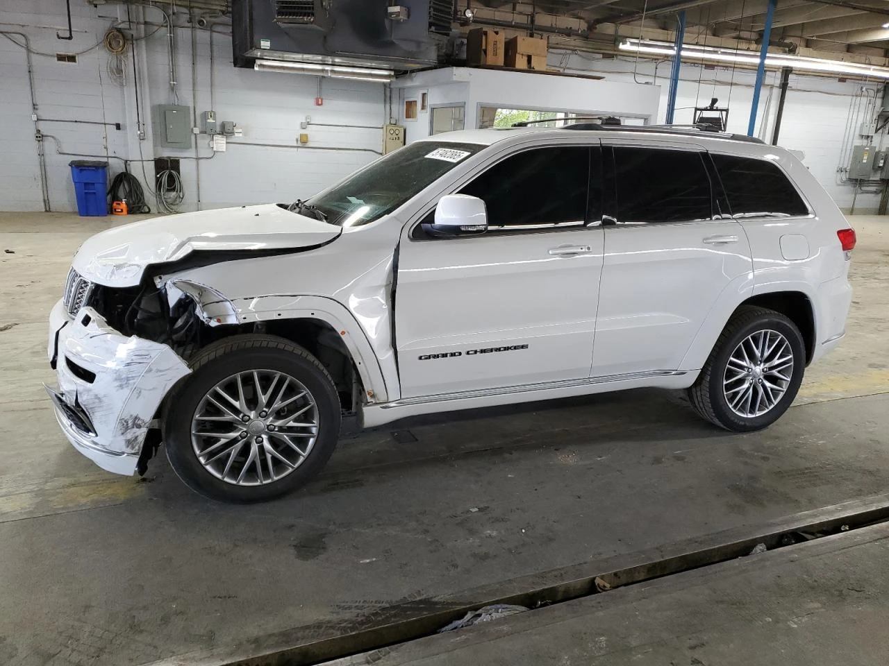 Jeep Grand cherokee SUMMIT 5.7L Рядко изпълнение с бяла кожа - изображение 2