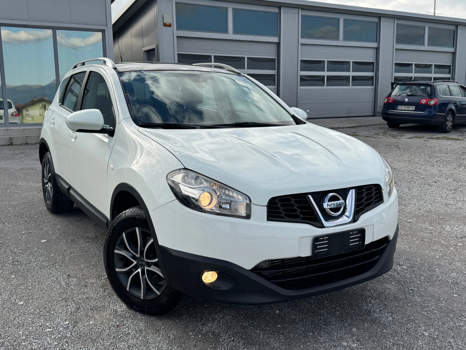 Nissan Qashqai 2.0DCI/TEKNA/4x4/FULL OPTIONAL/ - изображение 3