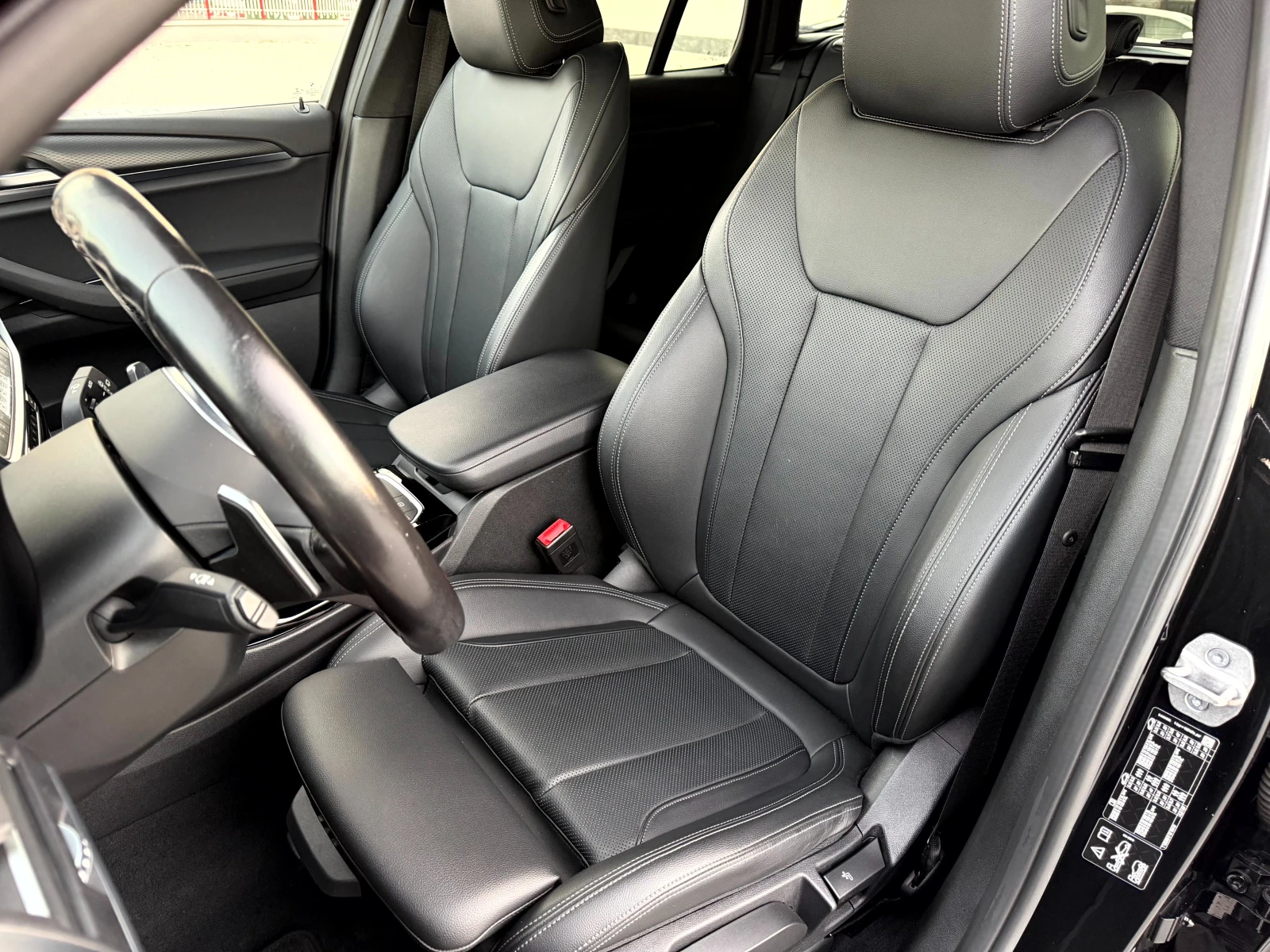 BMW X3 2.0d X-Drive M-SPORT MHEV 48V FULL SERVICE, снимка 12 - Автомобили и джипове - 53837609