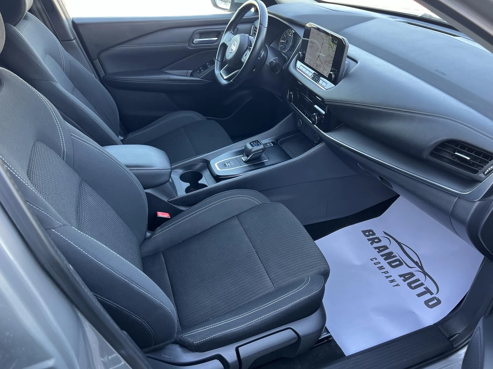 Nissan Qashqai * MILD HYBRID * 158k.c. , снимка 10 - Автомобили и джипове - 54437492