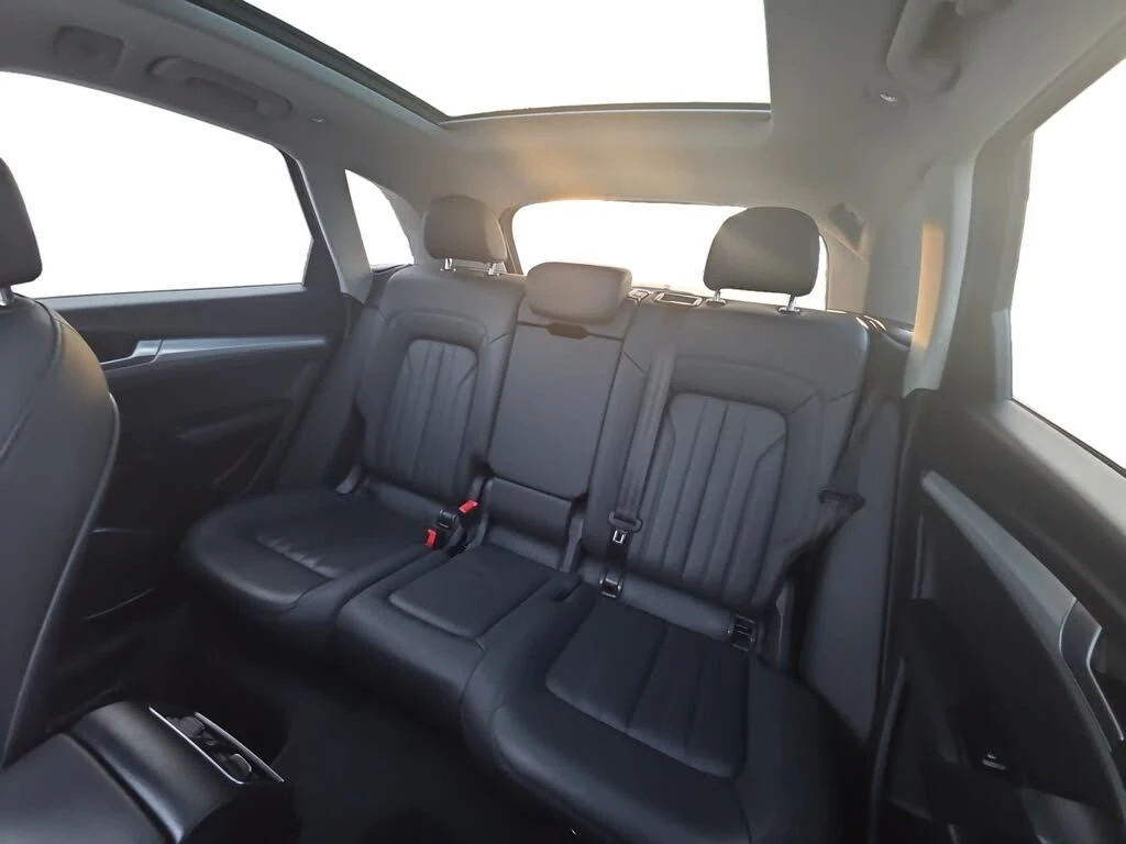 Audi Q5 * AвтоКредит * (ЦЕНА ДО БГ), снимка 16 - Автомобили и джипове - 54456160