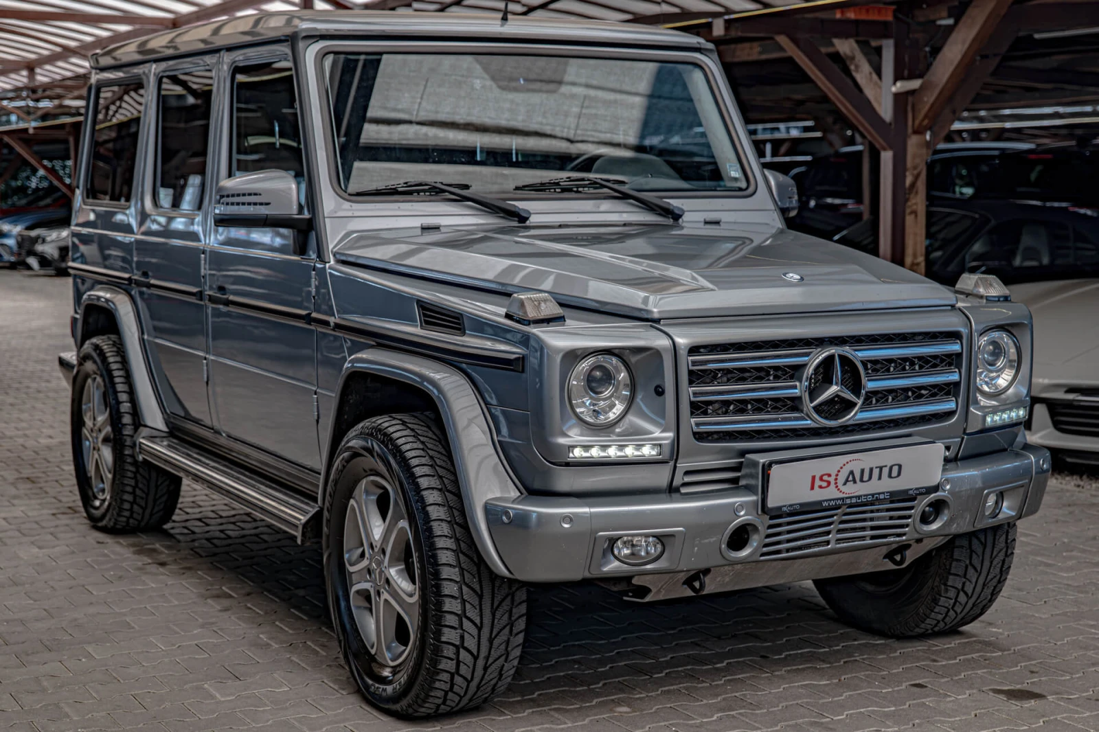 Mercedes-Benz G 350 Distronic/Камера/Обдухване/Подгрев 4х/Печка/, снимка 2 - Автомобили и джипове - 55637762