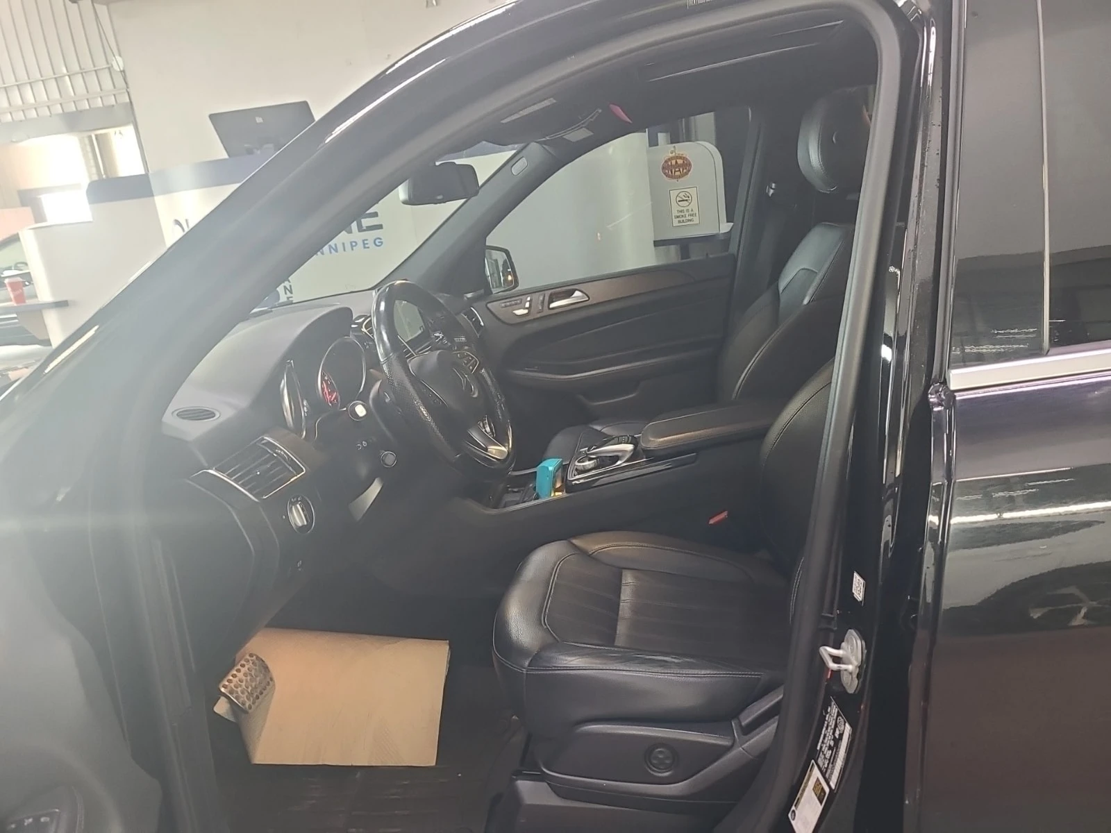 Mercedes-Benz GLE 400  DISTRONIC / 360 / MEMORY / HARMAN KARDON , снимка 8 - Автомобили и джипове - 55812240