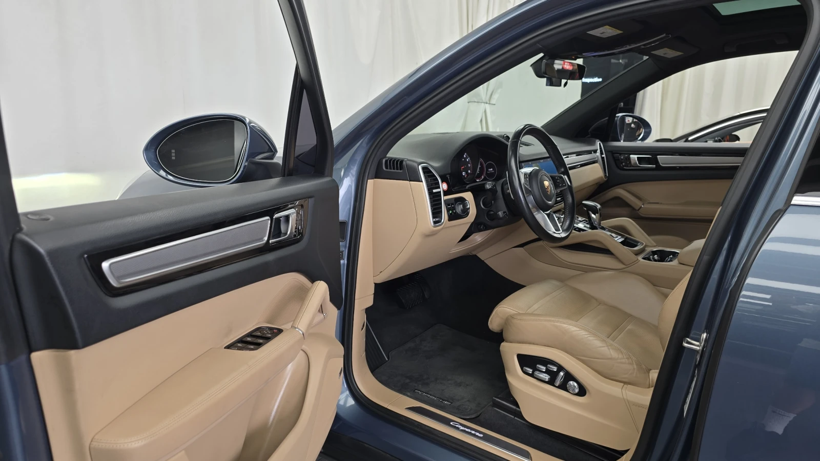 Porsche Cayenne 360* ЕЛ. БАГАЖНИК* BLIND SPOT* ЛЮК* КРАЙНА ЦЕНА, снимка 10 - Автомобили и джипове - 56186992