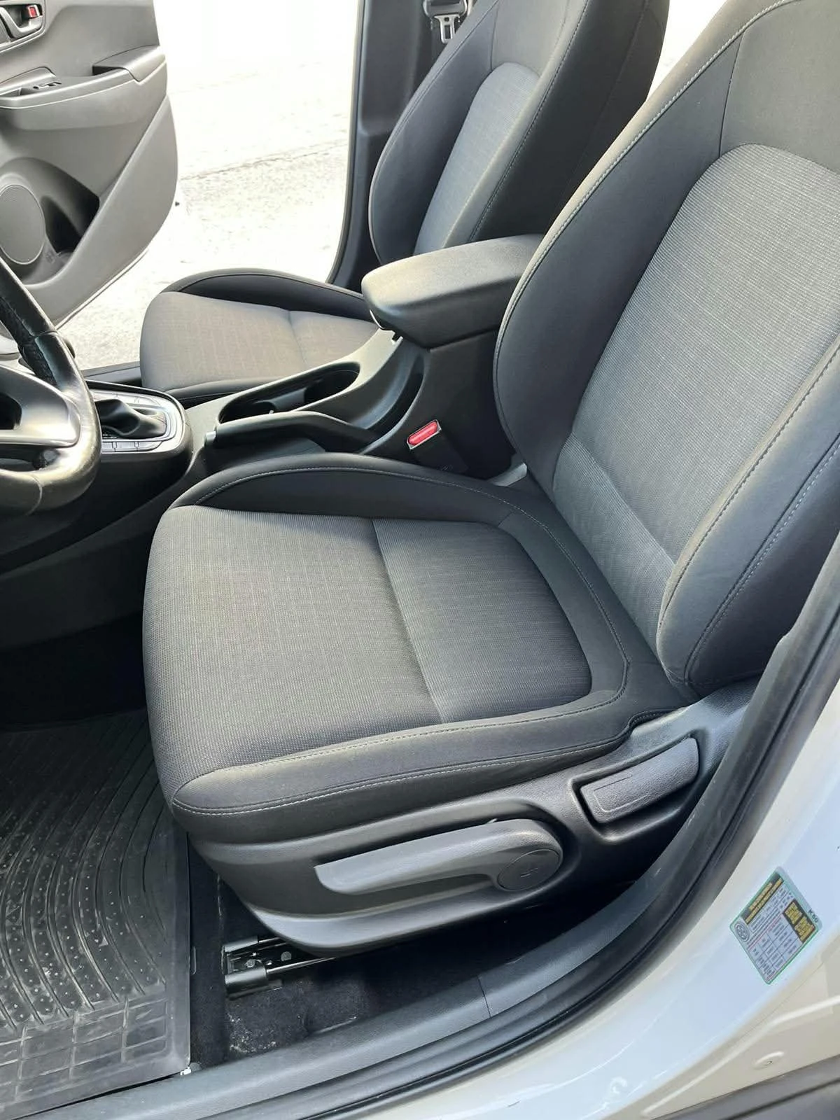 Hyundai Kona 2.0 AWD, снимка 5 - Автомобили и джипове - 56432983