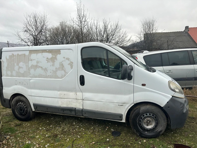 Opel Vivaro 1.9dti, снимка 3 - Бусове и автобуси - 45090098