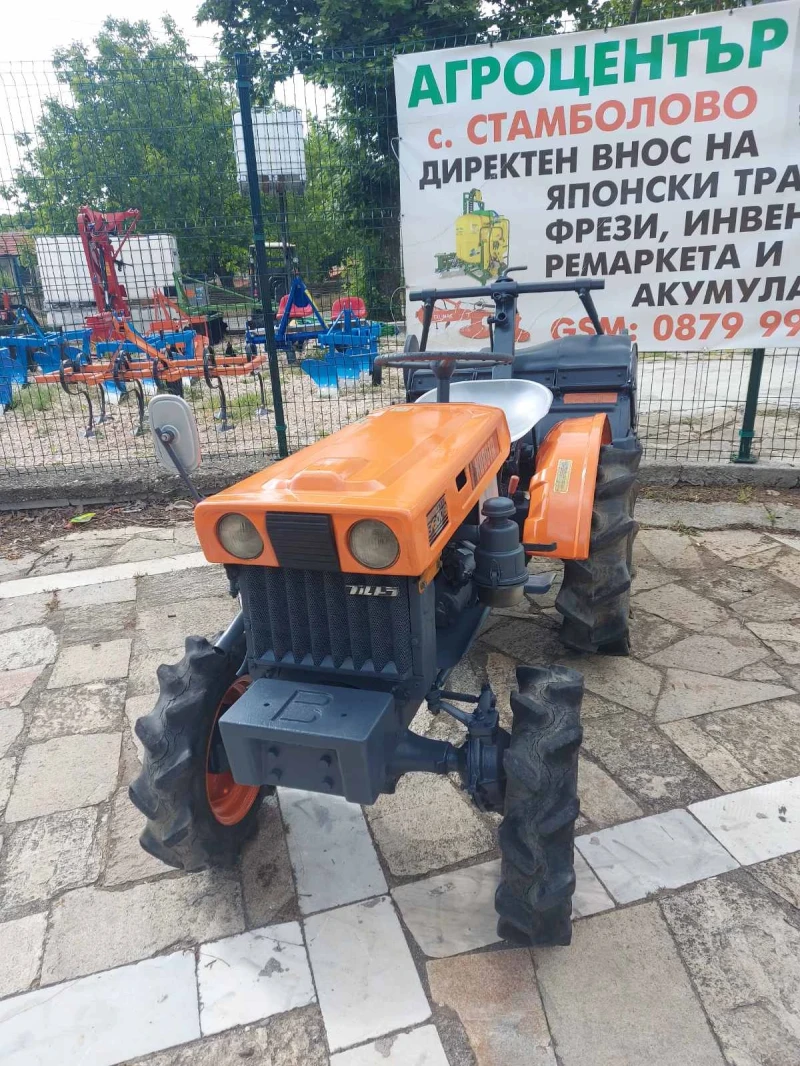Трактор Yanmar KUBOTA-B6000, 4x4, снимка 4 - Селскостопанска техника - 50333033