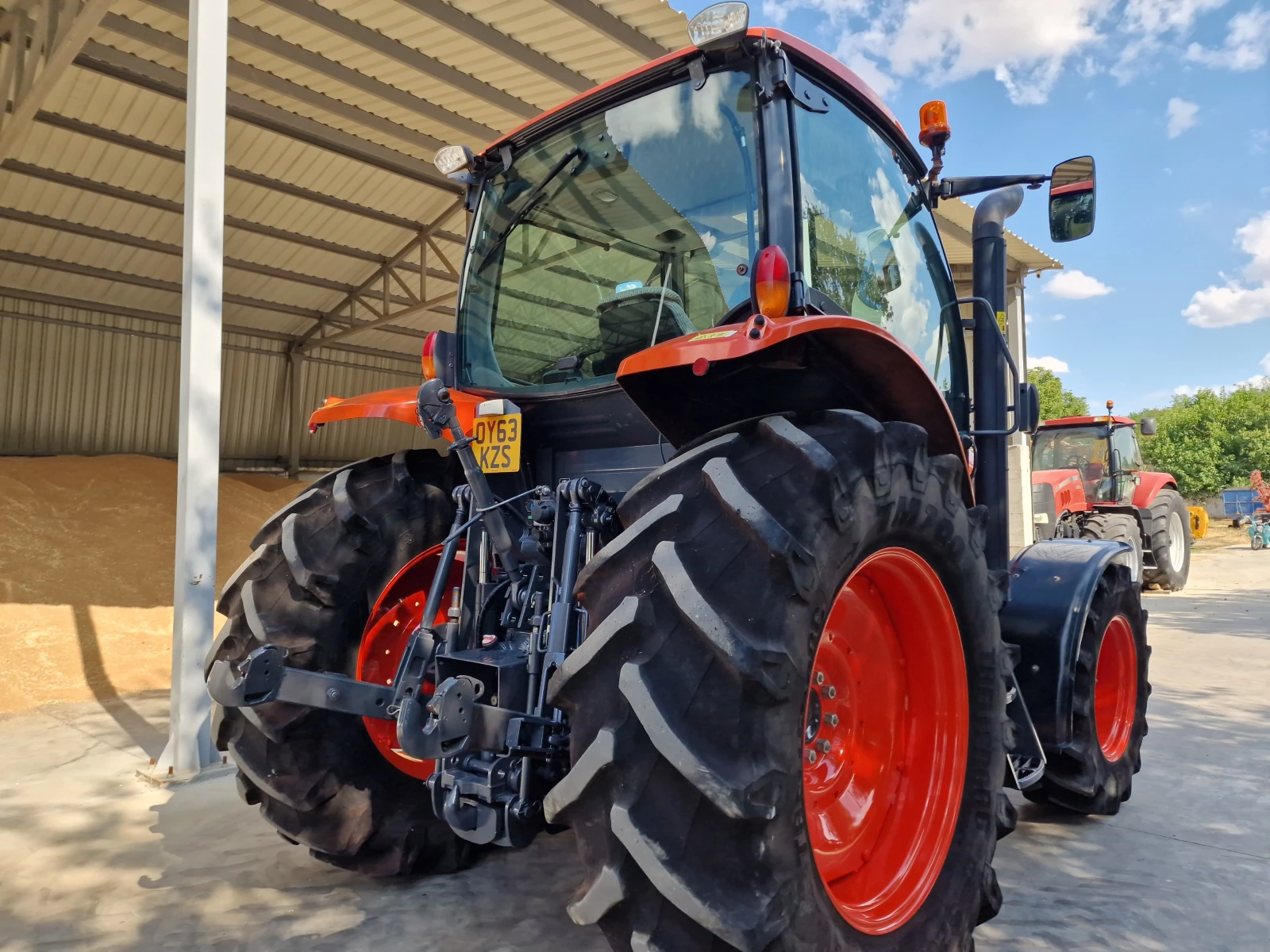 Трактор Kubota M110GH - изображение 3