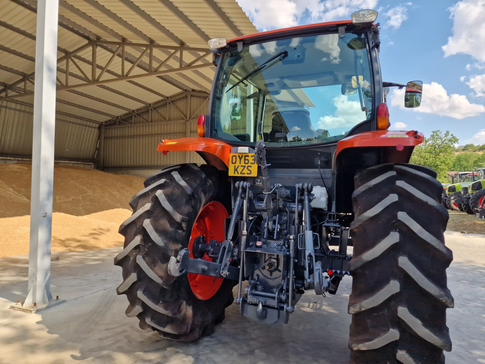 Трактор Kubota M110GH - изображение 4