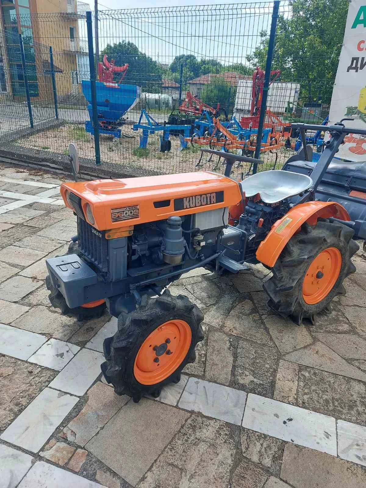 Трактор Yanmar KUBOTA-B6000, 4x4 - изображение 2