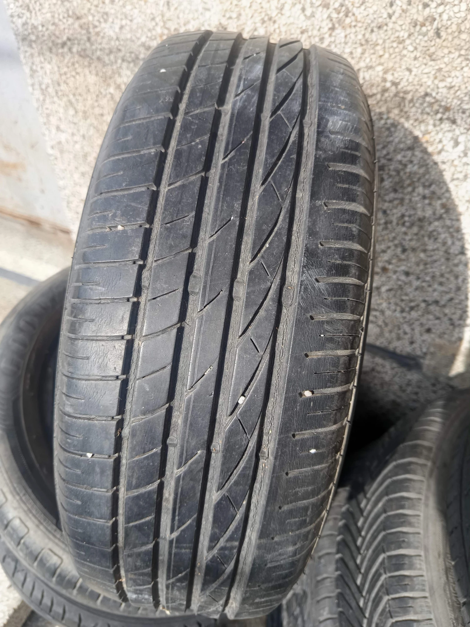 Гуми Летни 195/60R15