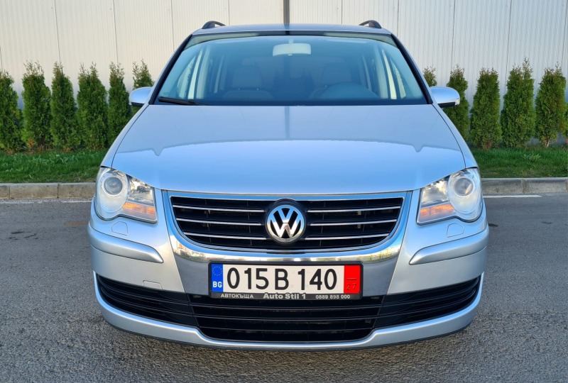 VW Touran 1.9 TDI 105 Facelift, снимка 2 - Автомобили и джипове - 46474326