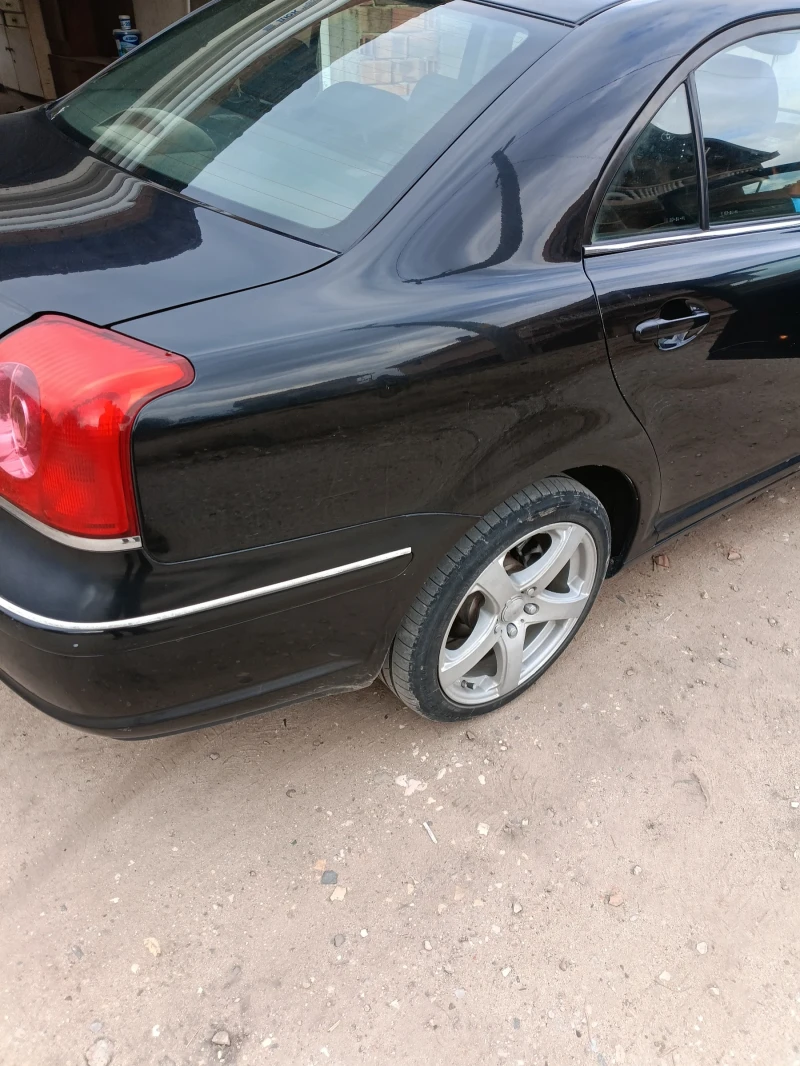 Toyota Avensis, снимка 1 - Автомобили и джипове - 47304544