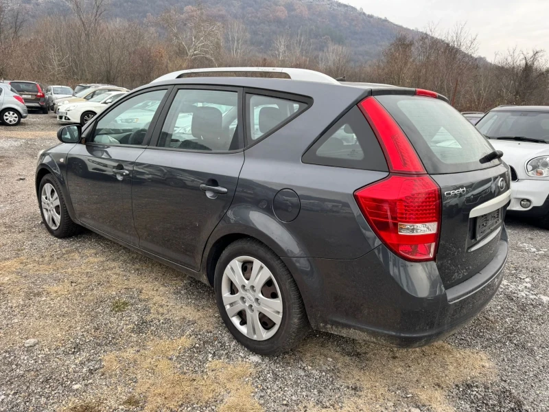 Kia Ceed 1.4i, FACELIFT, ВЪНШНИ ЗАБЕЛЕЖКИ , снимка 2 - Автомобили и джипове - 48202683