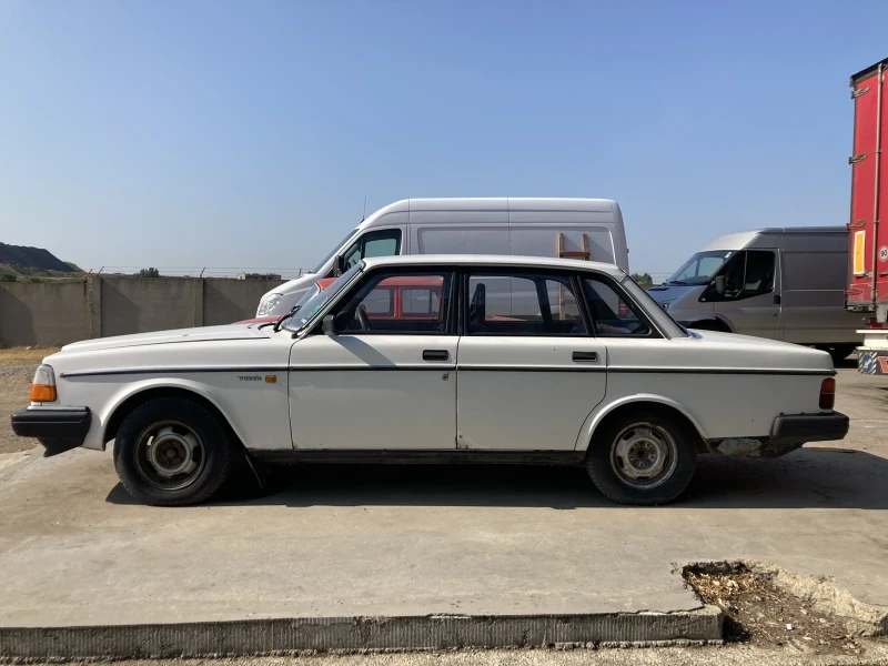 Volvo 240, снимка 3 - Автомобили и джипове - 48375740