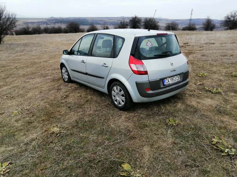 Renault Scenic 1.6 16v 113ks, Газ, Всичко платено. , снимка 2 - Автомобили и джипове - 48579049