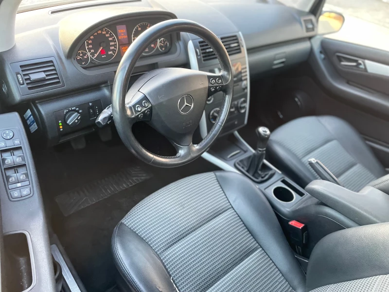 Mercedes-Benz A 160 2.0CDI, снимка 5 - Автомобили и джипове - 49363413