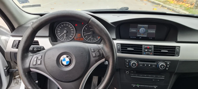 BMW 320 320i, снимка 9 - Автомобили и джипове - 52505225