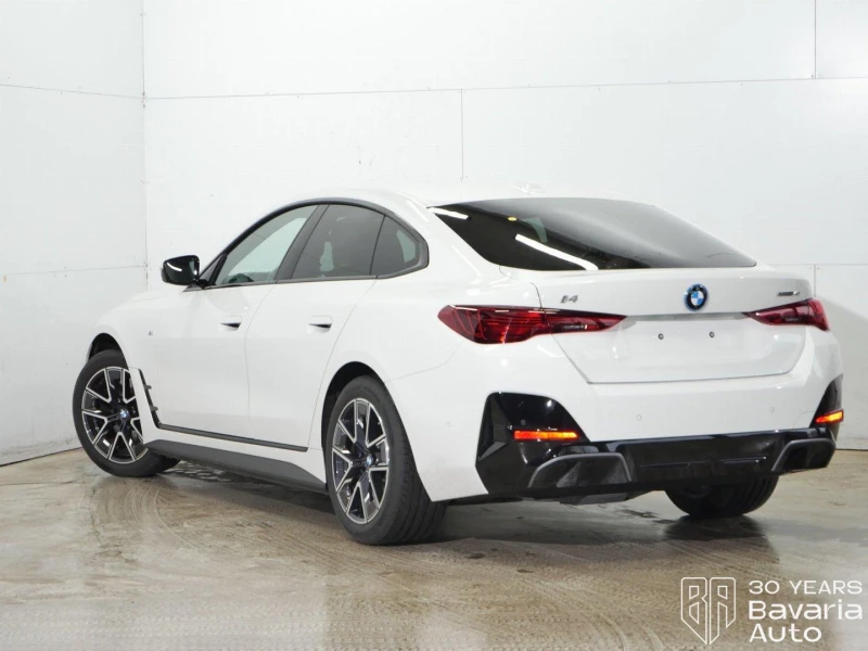 BMW i4 40 eDrive M Sport Paket, снимка 2 - Автомобили и джипове - 52834377