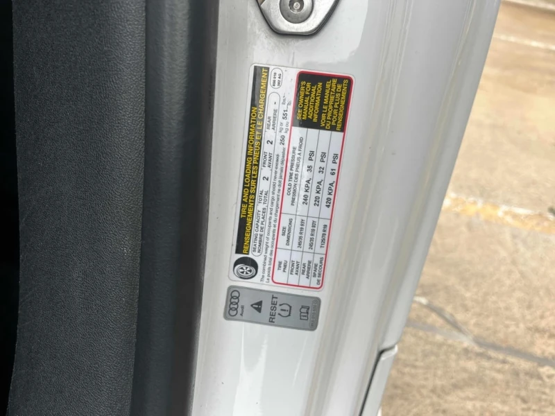 Audi Tt * 2.0T * CARFAX * БЕЗ ПЪРВОНАЧАЛНА ВНОСКА, снимка 11 - Автомобили и джипове - 52874106