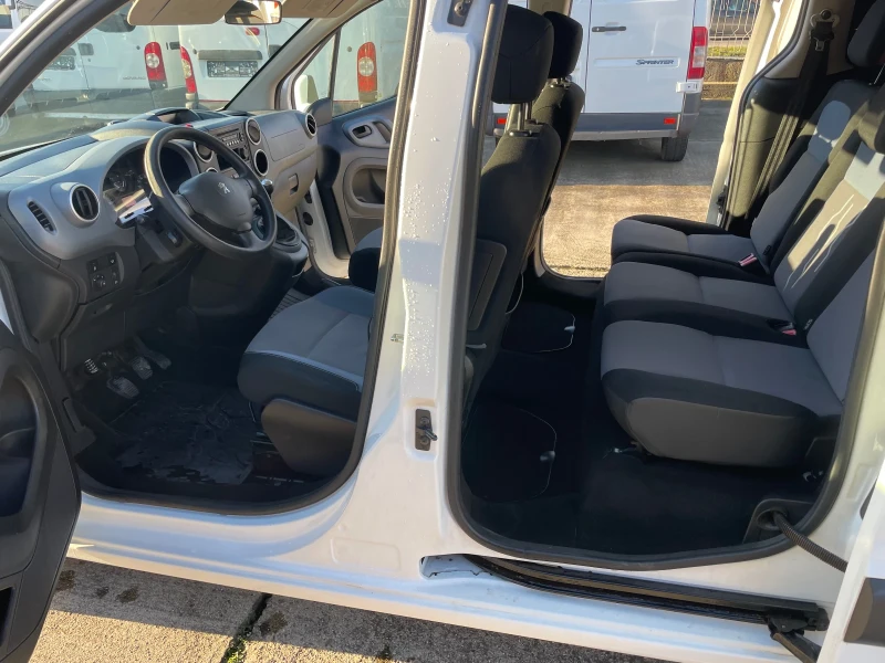 Peugeot Partner 1.6 HDI//Tepee//, снимка 8 - Автомобили и джипове - 53124253
